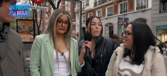 rosalia-es-fa-passar-per-reportera-i-pregunta-a-la-gent-que-opinen-d’ella rosalia-es-fa-passar-per-reportera-i-pregunta-a-la-gent-que-opinen-d’ella
