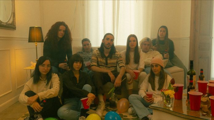 privat:-arnau-parla-de-la-normalitzacio-del-consum-d’alcohol-a-‘percent’