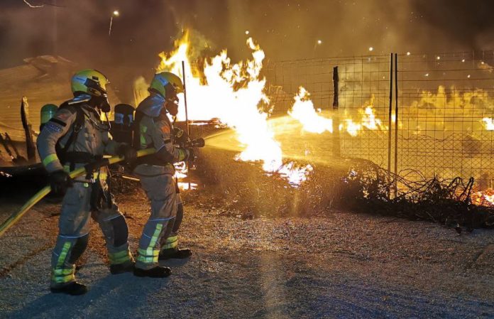 FM_E80WWQAAzw_9 incendi garden ceter palafrugell