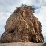 privat:-l’ajuntament-retira-a-l’empresa-red-rock-2021-sl-la-llicencia-per-a-l’explotacio-de-la-guingueta-de-la-cala-d’illa-roja