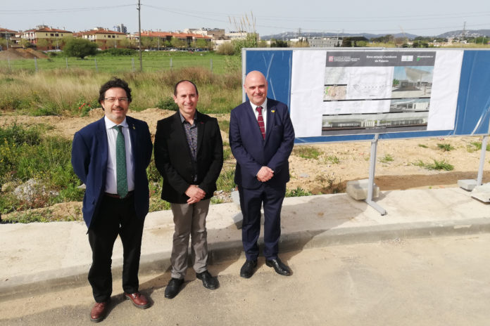 El secretari de Territori i Mobilitat, Isidre Gavín, i l’alcalde de Palamós, Lluís Puig, durant la presentació del projecte Data de publicació: dijous 28 d’abril del 2022, 15:29 Localització: Palamós Autor: Redacció