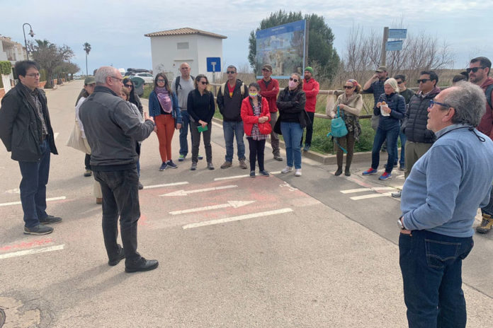 Un grup internacional de professors universitaris de turisme de natura visita Torroella i l'Estartit