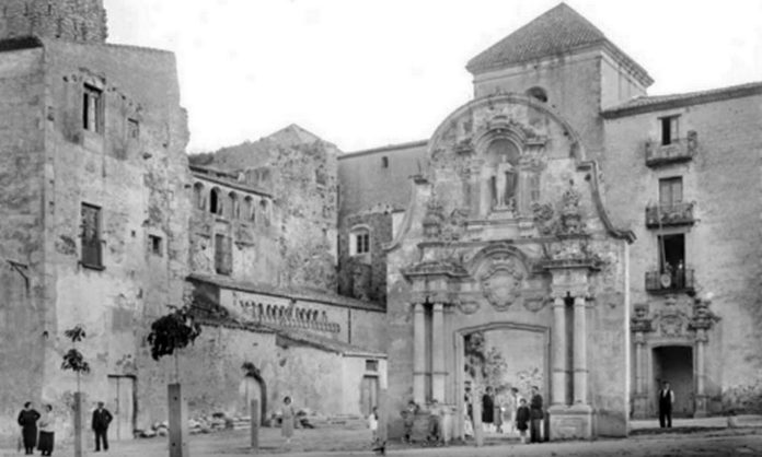 privat:-sant-feliu-de-guixols-inaugura-aquest-cap-de-setmana-l’exposicio-itinerant-de-fotografies-de-valenti-fargnoli,-on-s’hi-podran-veure,-entre-altres,-imatges-de-la-nostra-ciutat-del-primer-terc-del-segle-xx