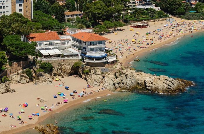 el-hotel-tiene-una-localizacio turisme costa brava centre
