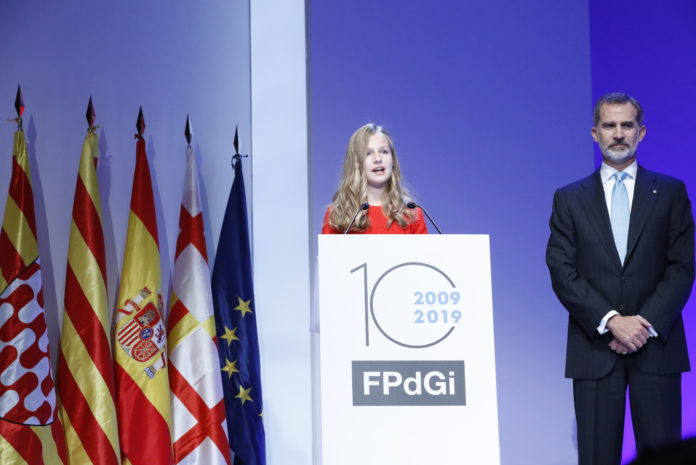 La princesa Elionor durant un discurs a Barcelona en motiu dels Premis Princesa de Girona al costat del Rei Felip VI al Palau de Congressos de Barcelona el 4 de novembre del 2019 - Imatge de la Casa Reial