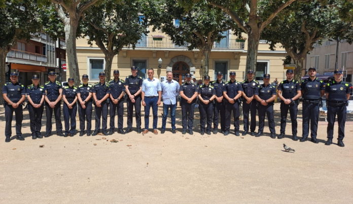 privat:-sant-feliu-de-guixols-presenta-15-nous-agents-de-la-policia-local,-coincidint-amb-la-temporada-d’estiu