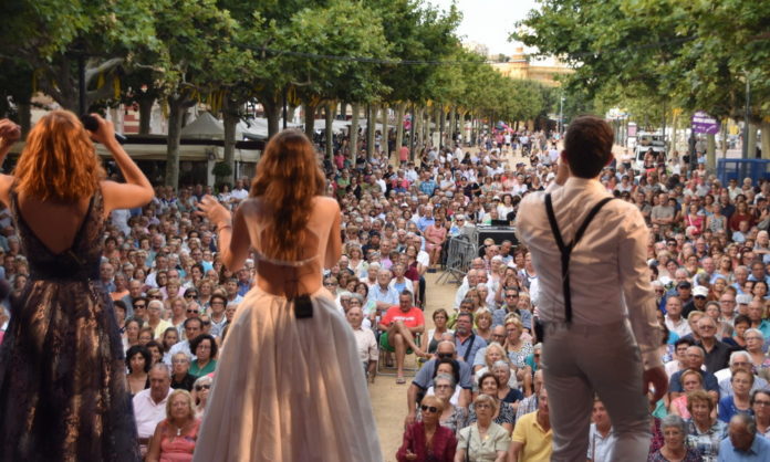 privat:-entitats-i-ajuntament-de-sant-feliu-de-guixols,-a-punt-per-la-festa-major