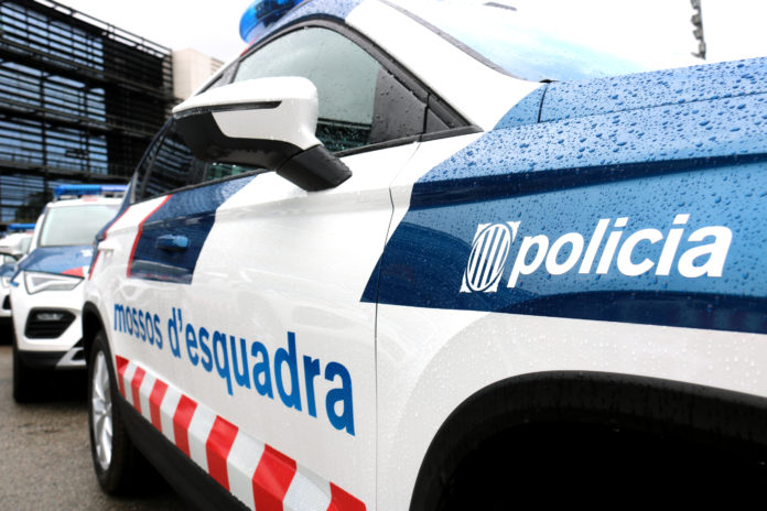 Pla detall d'un dels nous vehicles dels Mossos d'Esquadra presentats al Complex Egara el dia 11 de novembre de 2021 - Imatge d'Albert Segura Lorrio - ACN Pla detall d'un dels nous vehicles dels Mossos d'Esquadra presentats al Complex Egara el dia 11 de novembre de 2021 - Imatge d'Albert Segura Lorrio - ACN