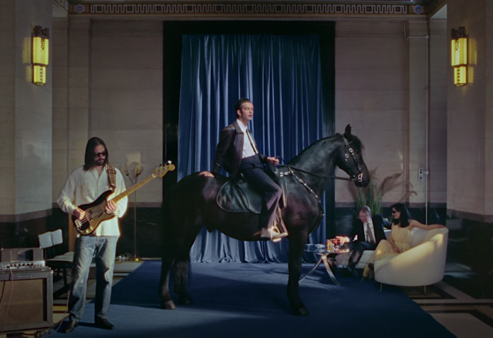 privat:-the-1975-presenten-‘happiness’