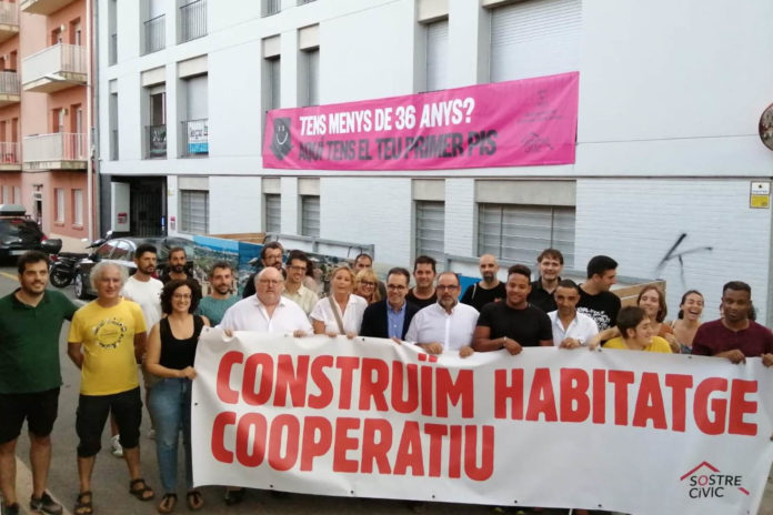 L'acte de presentació de la iniciativa a Calonge Data de publicació: dimecres 21 de setembre del 2022, 09:33 Localització: Calonge Autor: Redacció L'acte de presentació de la iniciativa a Calonge Data de publicació: dimecres 21 de setembre del 2022, 09:33 Localització: Calonge Autor: Redacció