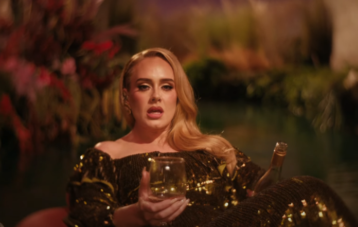 privat:-adele-estrena-finalment-el-videoclip-de-‘i-drink-wine’ privat:-adele-estrena-finalment-el-videoclip-de-‘i-drink-wine’