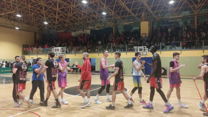 bisbal bàsquet perd contra castelldefels