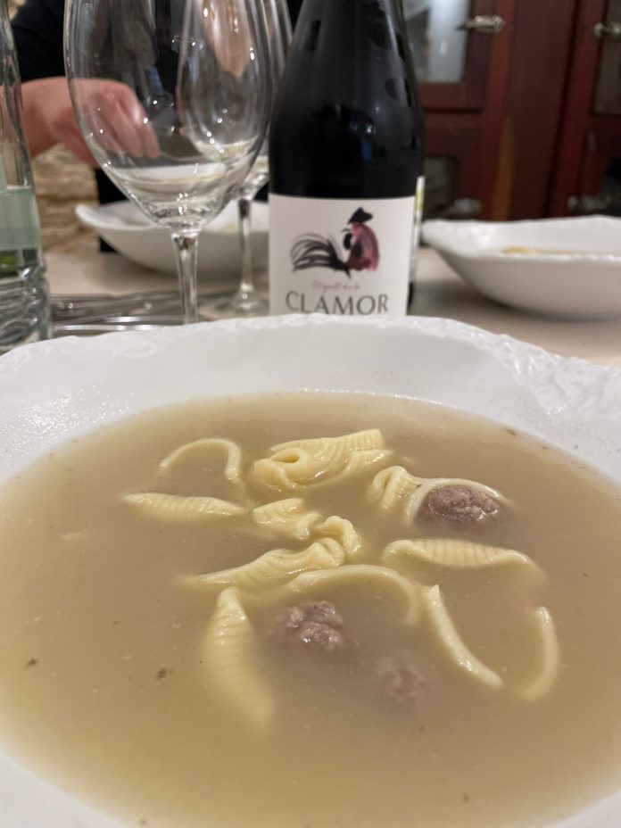 privat:-el-restaurant-diferent-ofereix-un-apat-comunitari-per-a-les-families-de-begur-i-esclanya privat:-el-restaurant-diferent-ofereix-un-apat-comunitari-per-a-les-families-de-begur-i-esclanya
