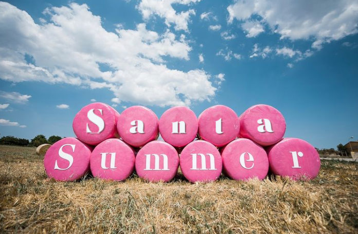 santa summer 2023