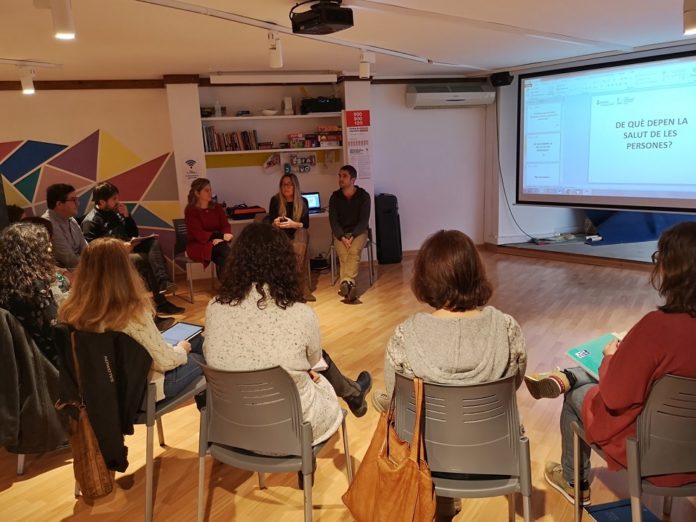 imatge de la darrera reunió interdepartamental realitzada amb motiu de la creació de la Taula de salut, a Palamós.
