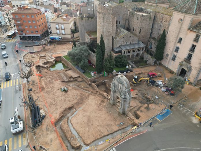 Sant Feliu de Guíxols Excavació Monestir Sant Feliu de Guíxols Excavació Monestir obres