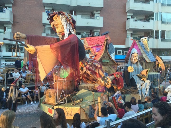 privat:-la-colla-eksi-guanya-el-carnaval-de-carnavals-amb-“akelarre”