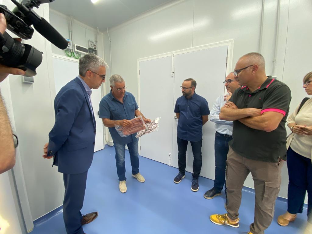 Visita guiada al nou obrador de peix