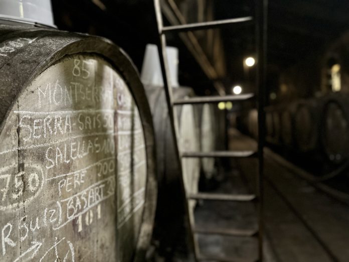 Bota de vi a celler mas molla - calonge Bota de vi a celler mas molla - calonge