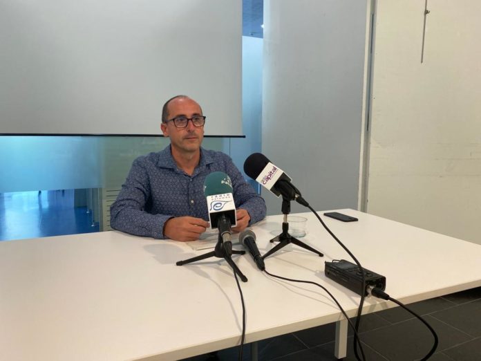 Lluís Puig roda de premsa cotxe Palamós