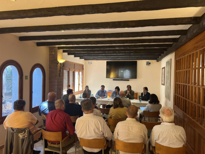 Càmpings gironins reunió govern Càmpings gironins reunió govern