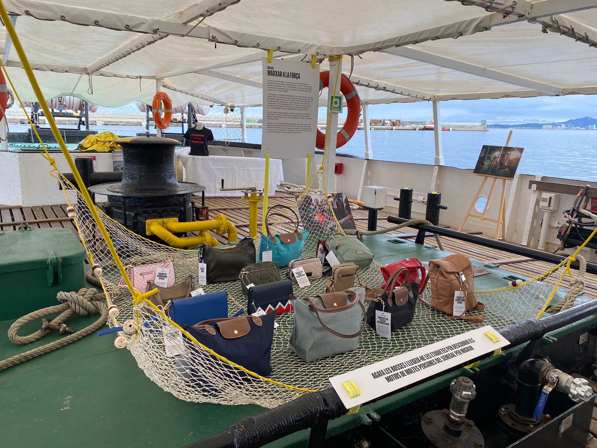 Part de l'exposició "El Mar la frontera més ampla"