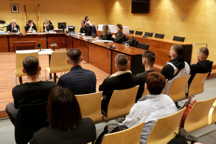 Audiència de Girona judici robatori a 98 cases