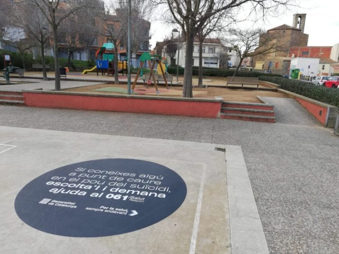 privat:-palamos-se-suma-a-la-campanya-“no-el-deixis-caure-en-el-pou-del-suicidi”