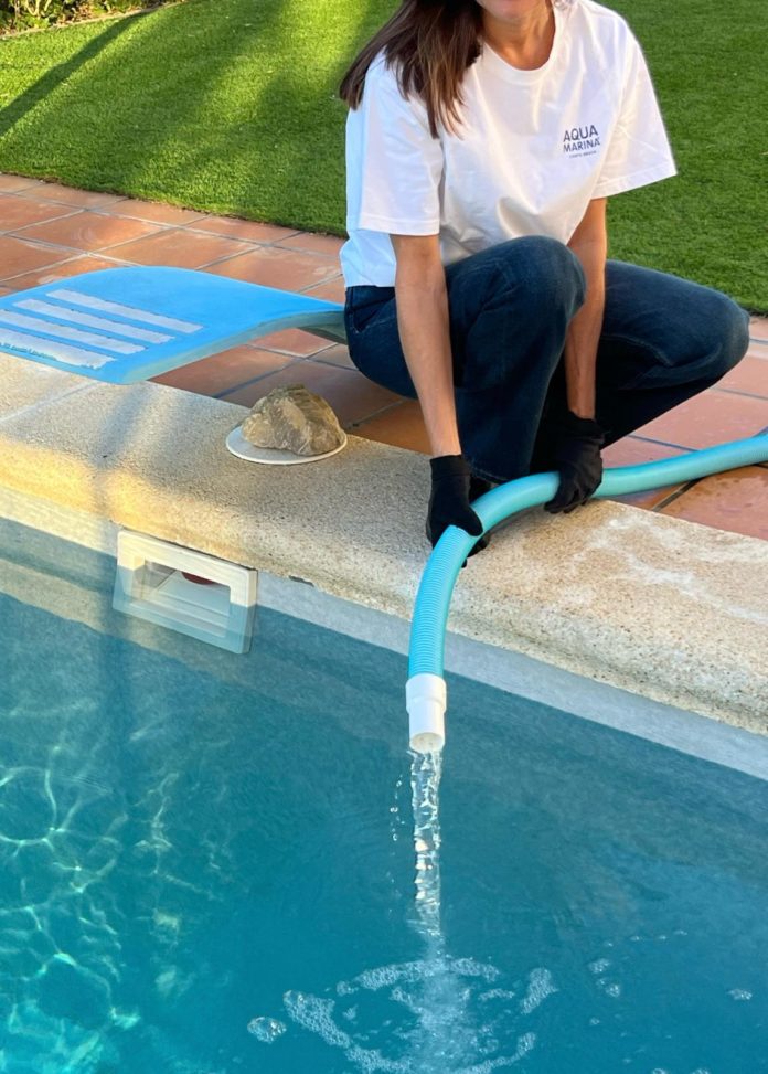 aquamarina pool