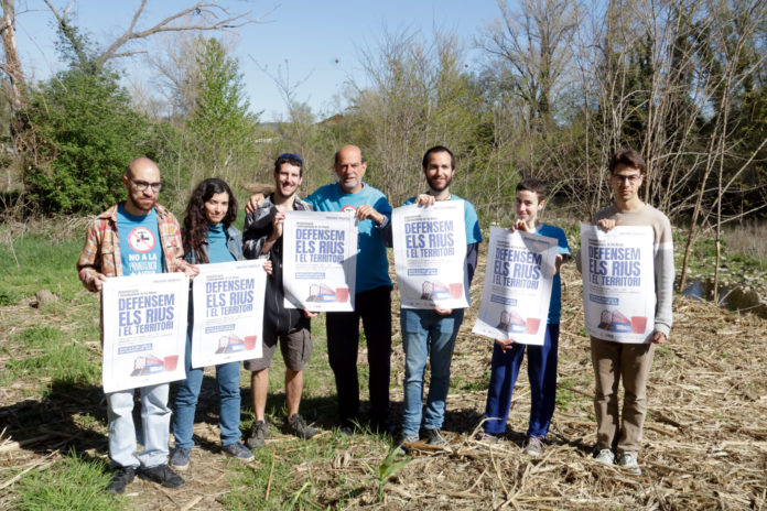 Presentació de la manifestació unitària en defensa dels rius, al costat del Ter al seu pas per Girona Data de publicació: dimecres 27 de març del 2024, 11:44 Localització: Girona Autor: Marina López