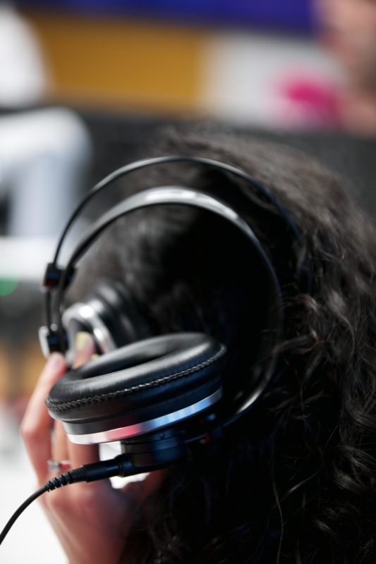 Auriculars de l'estudi de Ràdio Capital