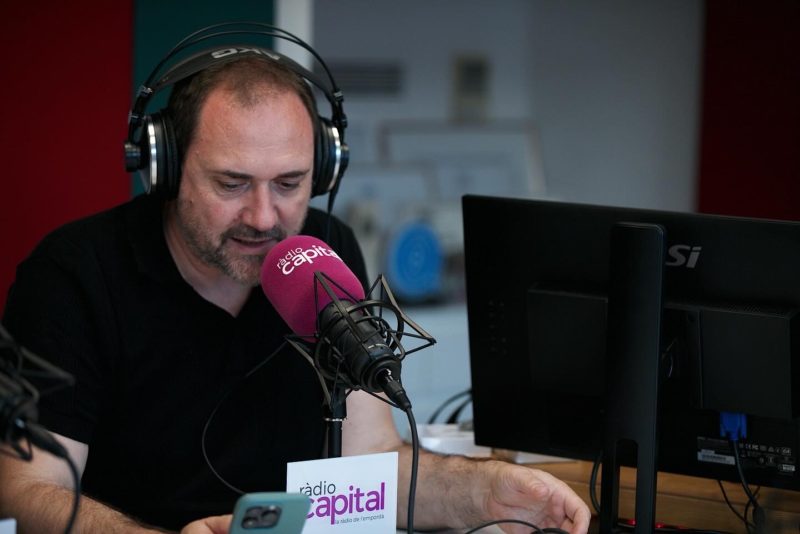 Miquel Curanta a l'Estudi de Ràdio Capital