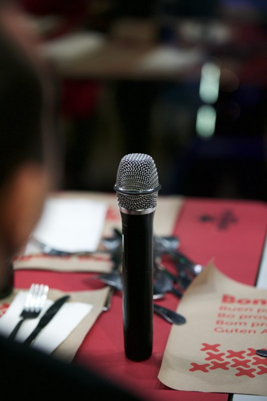 Micròfon a l'estudi de Ràdio Capital