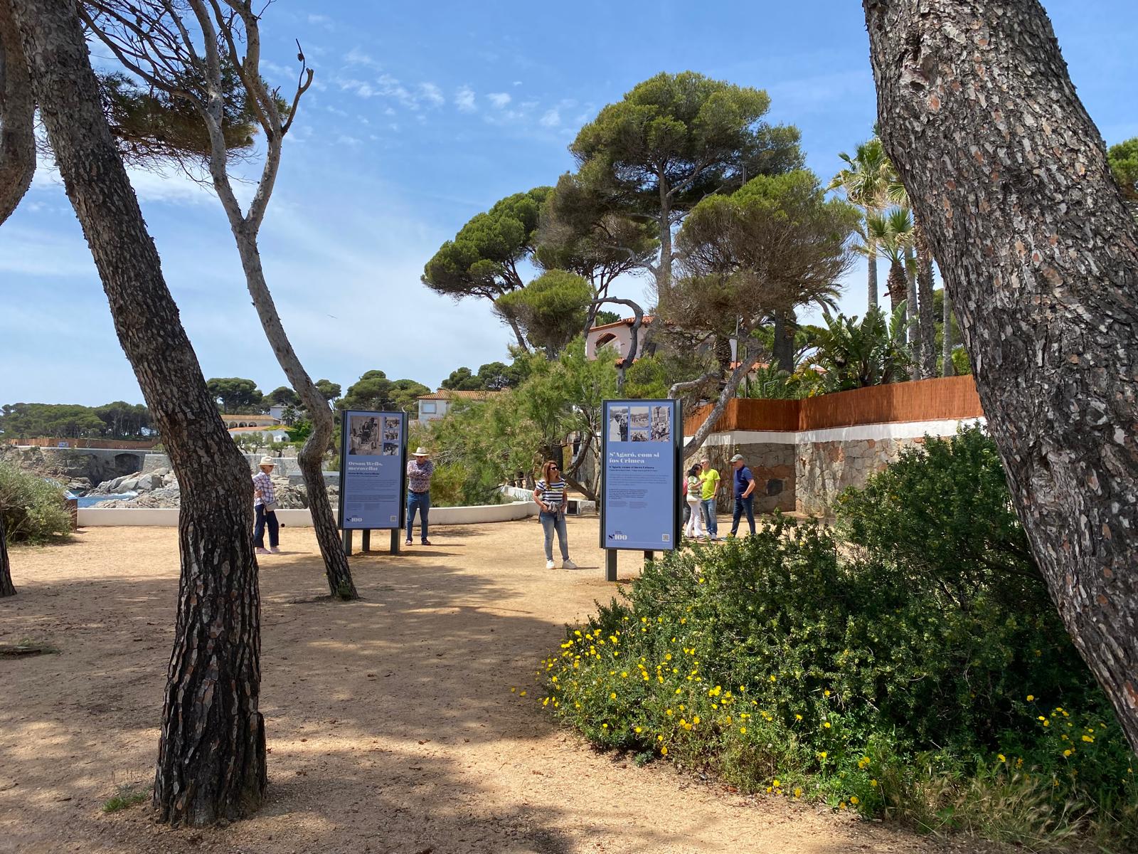 Elements de l'exposició al Camí de Ronda per commemorar el centenari
