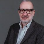 varwwwvhostsradiocapital.cathttpdocswp-contentuploads202405localimagesAntoni-Bassas-rebra-el-Premi-dHonor-de-la-Premsa-Comarcal-2024.jpg