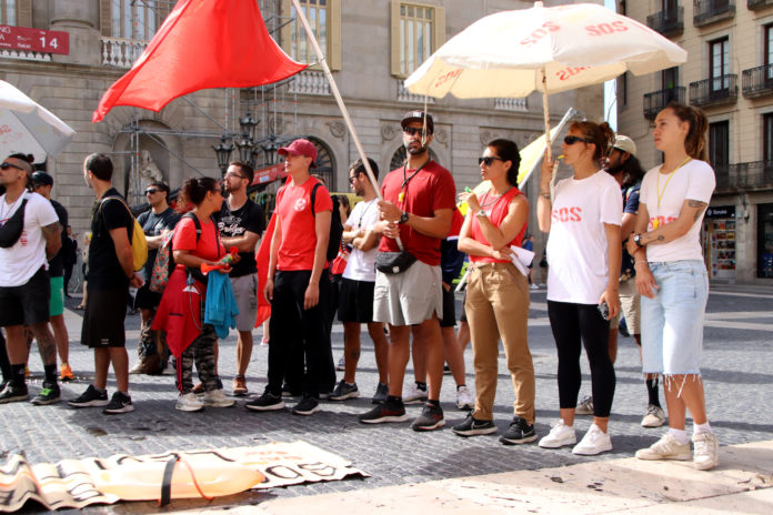 Socorristes a la plaça Sant Jaume Data de publicació: dimecres 12 de juny del 2024, 12:24 Localització: Barcelona Autor: Blanca Blay