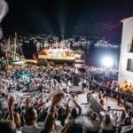 a l’especial de Ràdio Capital, «Una cantada diferent» a la Cantada d’hanaveres de Calella de Palafrugell. Fotografia: Pepe G Roca