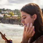 Anna Salvadó a l’especial de Ràdio Capital, «Una cantada diferent» a la Cantada d’hanaveres de Calella de Palafrugell.   Fotografia: Laia Serch