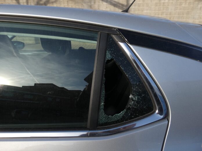GhAf-6IWcAEI82i detenen cotxes policia local sant feliu