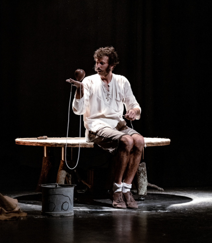 privat:-forallac-acull-l’espectacle-“poi”-dins-el-cicle-empordanet-escena privat:-forallac-acull-l’espectacle-“poi”-dins-el-cicle-empordanet-escena