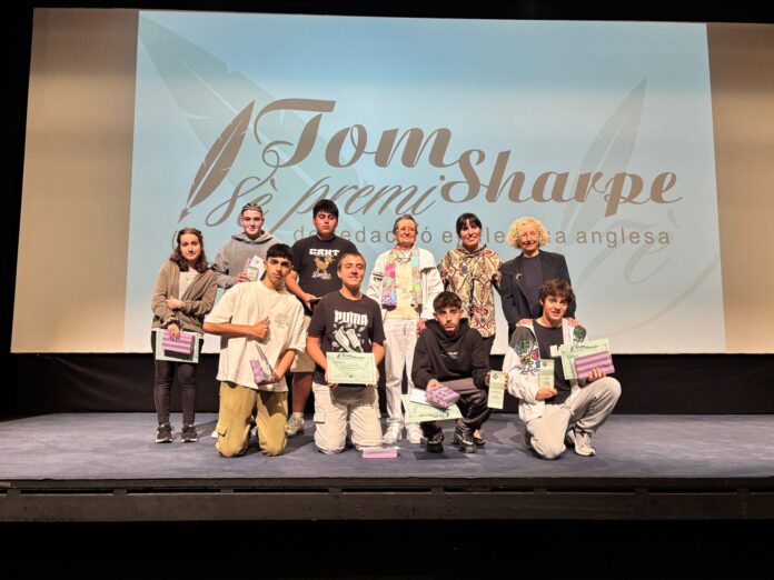 2025-05-12-Premis_Tom_Sharpe