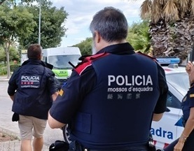 privat:-els-mossos-d’esquadra-i-la-policia-local-de-palafrugell-detenen-un-home-per-cometre-46-delictes-contra-els-drets-dels-ciutadans-estrangers-i-la-falsificacio-de-contractes-de-lloguer privat:-els-mossos-d’esquadra-i-la-policia-local-de-palafrugell-detenen-un-home-per-cometre-46-delictes-contra-els-drets-dels-ciutadans-estrangers-i-la-falsificacio-de-contractes-de-lloguer