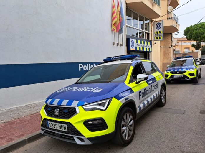 privat:-la-policia-local-de-palamos-incorpora-dos-nous-cotxes-patrulla-al-seu-parc-mobil privat:-la-policia-local-de-palamos-incorpora-dos-nous-cotxes-patrulla-al-seu-parc-mobil