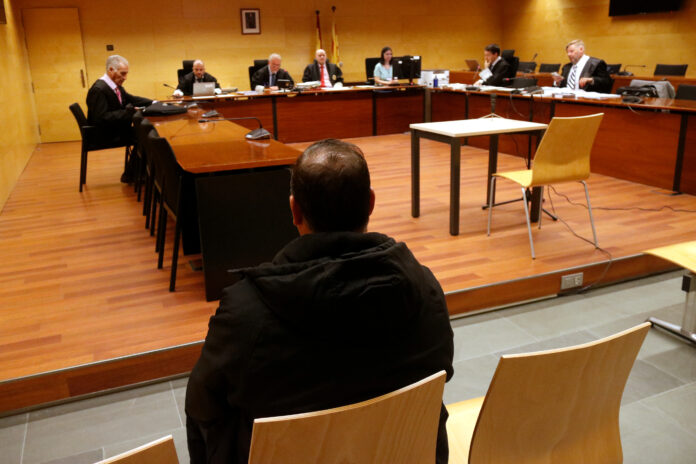 06cef32f-ebed-4700-85d8-f2d8a87bd30d acusat sant feliu de guíxols