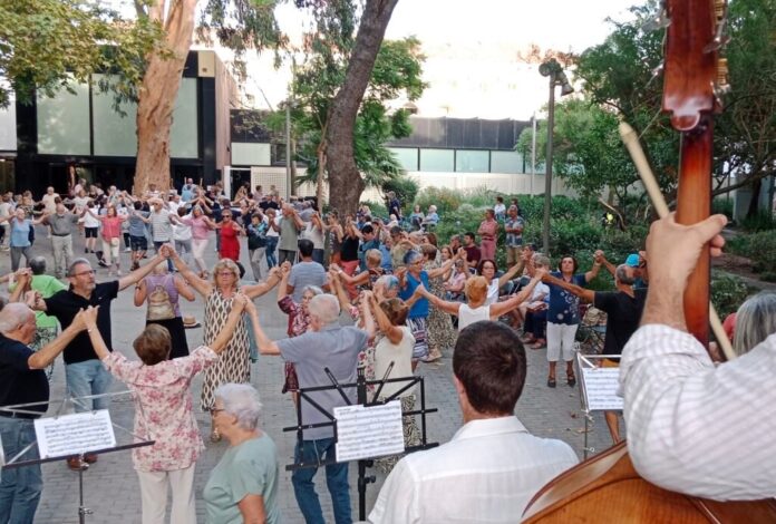 privat:-el-parc-dels-paisos-catalans-acull-un-any-mes-l’aplec-de-la-sardana-de-palamos