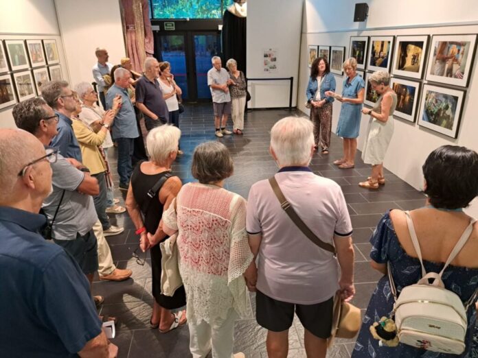 privat:-la-biblioteca-municipal-acull-l’exposicio-fotografica-“histories-minimes”,-de-teresa-fargas privat:-la-biblioteca-municipal-acull-l’exposicio-fotografica-“histories-minimes”,-de-teresa-fargas
