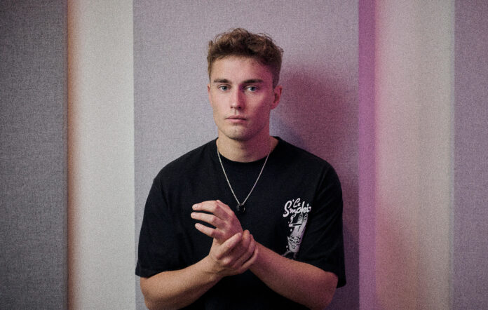 sam-fender-guanya-el-mercury-prize-2025-amb-“people-watching” sam-fender-guanya-el-mercury-prize-2025-amb-“people-watching”