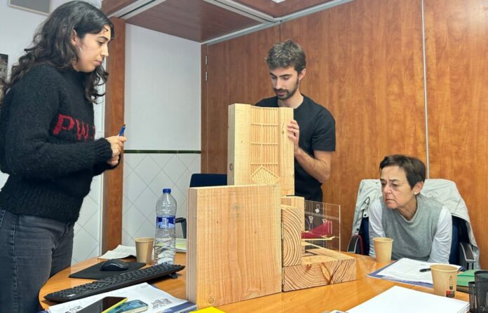 privat:-arnau-toscano-i-maria-borrego-es-converteixen-en-els-guanyadors-de-la-segona-edicio-de-la-biennal-d’art-ezequiel-torroella,-que-fomenta-l’exploracio-artistica-de-joves-creadors privat:-arnau-toscano-i-maria-borrego-es-converteixen-en-els-guanyadors-de-la-segona-edicio-de-la-biennal-d’art-ezequiel-torroella,-que-fomenta-l’exploracio-artistica-de-joves-creadors