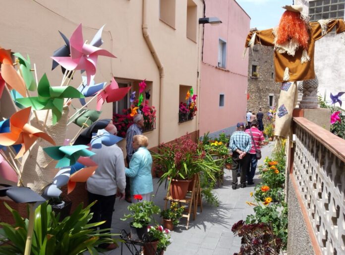 privat:-tot-a-punt-per-a-una-nova-edicio-del-“sant-joan-florit”,-que-enguany-engalanara-amb-flors-i-plantes,-16-carrers-i-20-espais,-patis-i-jardins