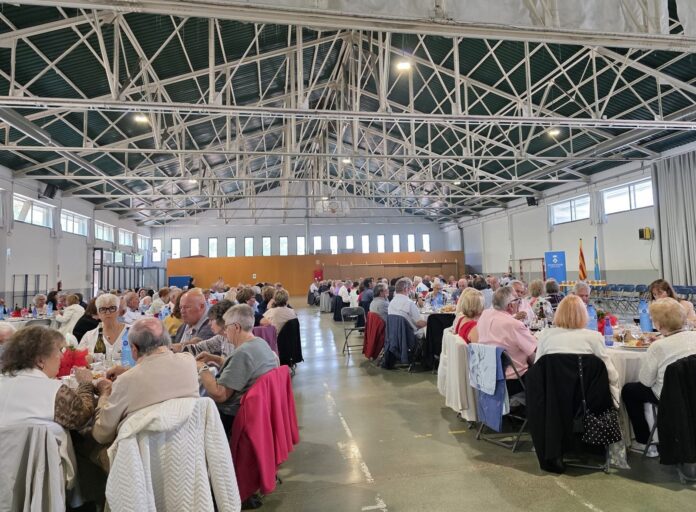 privat:-palamos-celebra-una-nova-edicio-de-la-diada-de-la-gent-gran,-l’homenatge-que-el-municipi-ofereix-cada-any-al-seu-collectiu-de-la-tercera-edat privat:-palamos-celebra-una-nova-edicio-de-la-diada-de-la-gent-gran,-l’homenatge-que-el-municipi-ofereix-cada-any-al-seu-collectiu-de-la-tercera-edat